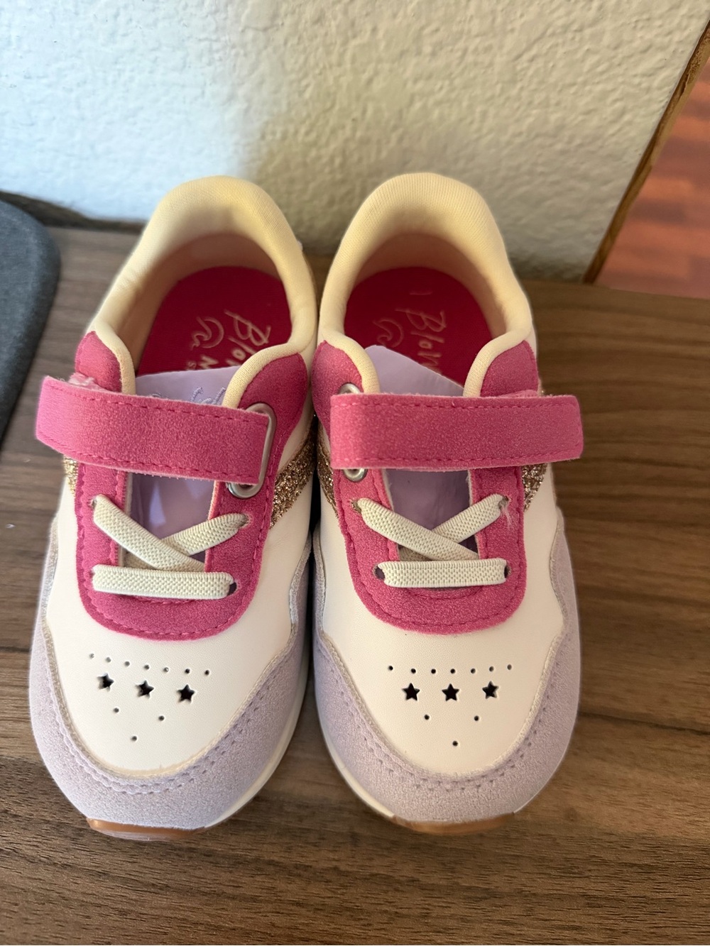 Girls Pink & White Star Accent Hook-and-Loop Sneakers